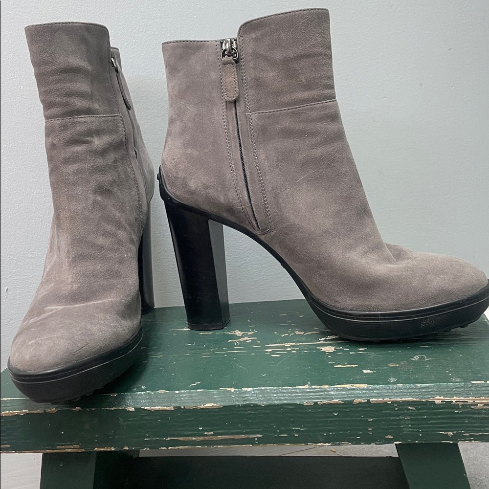 TOD’S leather ankle boots PRICE DROP